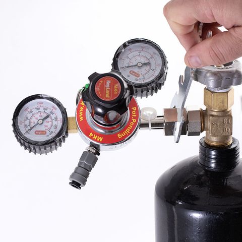 7. Редуктор углекислотный для пива KegLand MK4